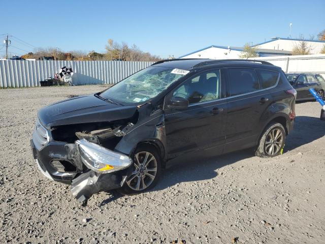 FORD ESCAPE SE 2017 with VIN 1FMCU9G92HUD87516 - Photo from auction