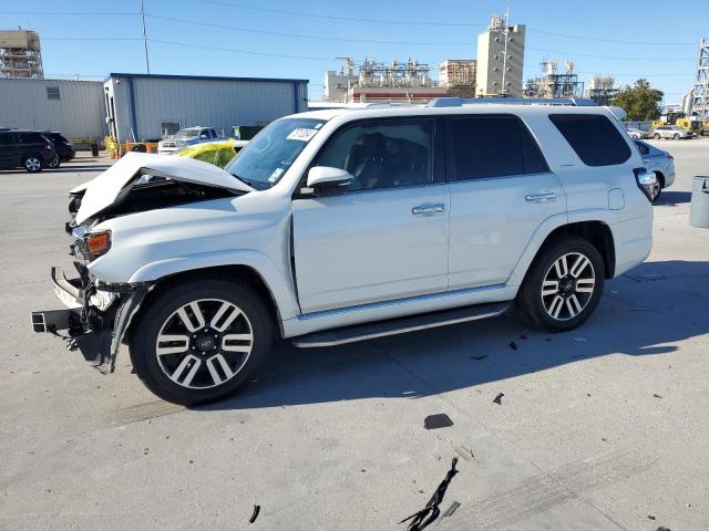TOYOTA 4RUNNER SR 2018 with VIN JTEZU5JR8J5188272 - Photo from auction