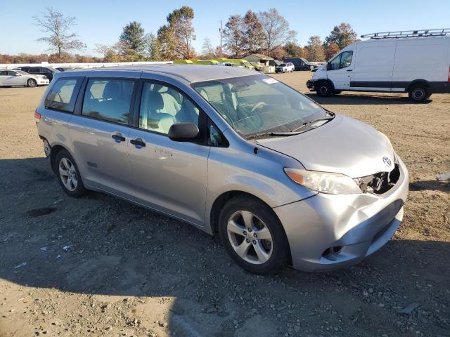 Photo 4 from auction – 2013 TOYOTA SIENNA with VIN 5TDZK3DCXDS333817
