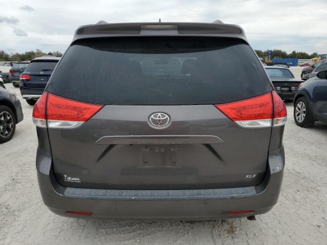 Photo 6 from auction – 2011 TOYOTA SIENNA XLE with VIN 5TDYK3DC5BS126762