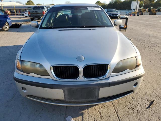 Photo 5 from auction – 2005 BMW 325 I with VIN WBAEV33455KW18978