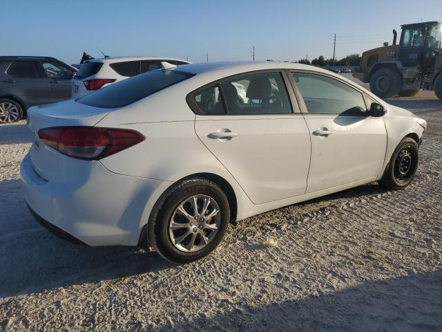Photo 3 from auction – 2017 KIA FORTE LX with VIN 3KPFK4A75HE026880