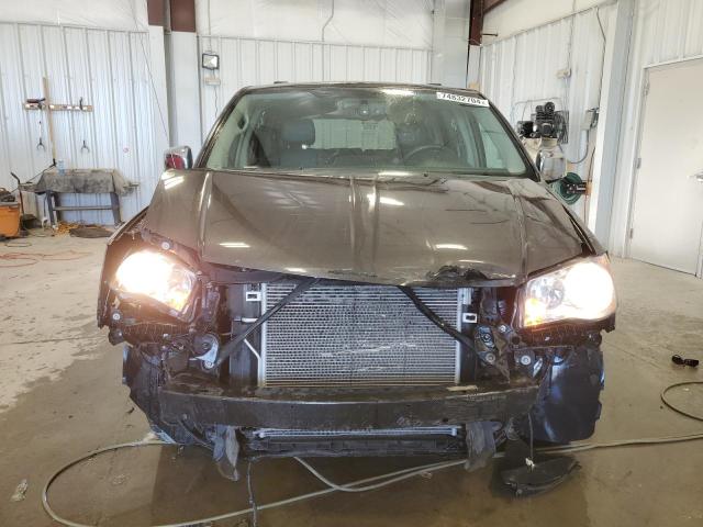 Photo 5 from auction – 2016 CHRYSLER TOWN & COU with VIN 2C4RC1CG6GR269486