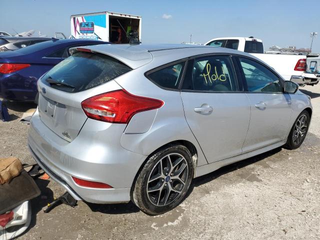 Photo 3 from auction – 2016 FORD FOCUS SE with VIN 1FADP3K23GL335572