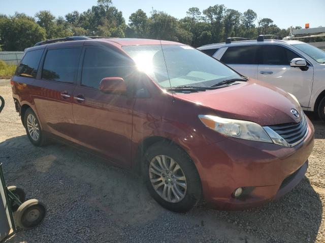 Photo 4 from auction – 2014 TOYOTA SIENNA XLE with VIN 5TDYK3DC4ES519852