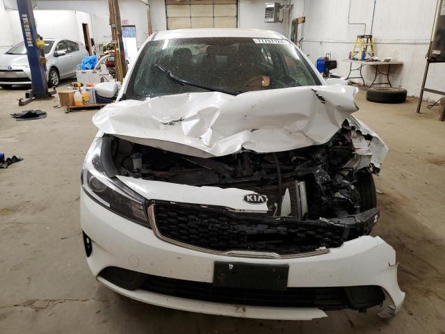 Photo 5 from auction – 2017 KIA FORTE LX with VIN 3KPFL4A75HE082329