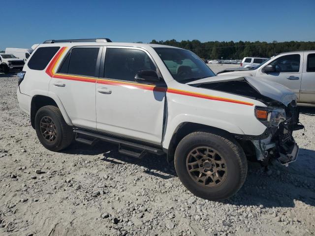 Photo 4 from auction – 2023 TOYOTA 4RUNNER 40 with VIN JTEUU5JR9P6093927