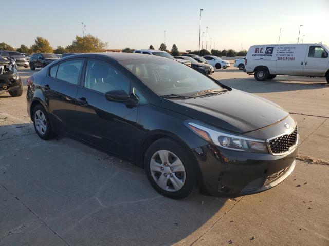 Photo 4 from auction – 2017 KIA FORTE LX with VIN 3KPFK4A74HE024926
