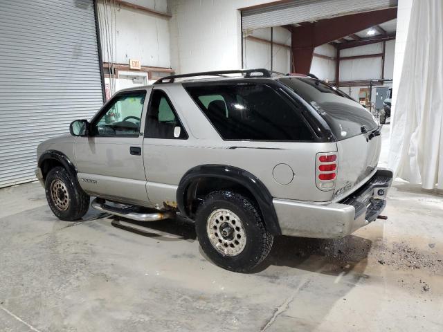Photo 2 from auction – 2000 CHEVROLET BLAZER with VIN 1GNCT18W9YK188091