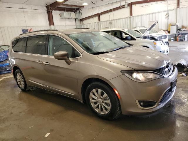Photo 4 from auction – 2017 CHRYSLER PACIFICA T with VIN 2C4RC1BG8HR552586