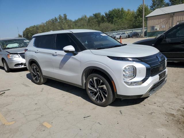 Photo 4 from auction – 2023 MITSUBISHI OUTLANDER with VIN JA4J4UA83PZ013068