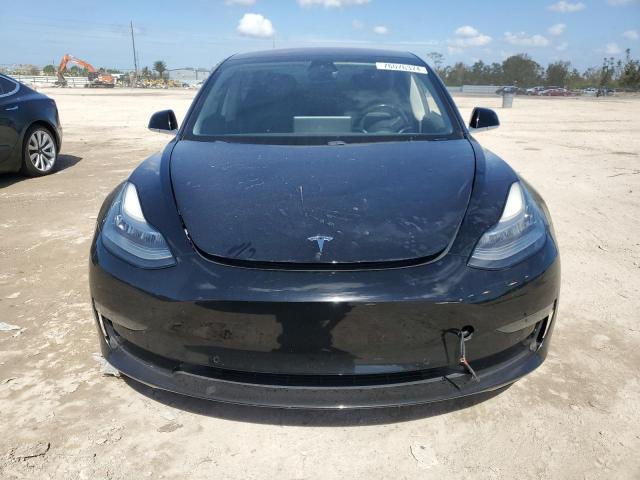 Photo 5 from auction – 2018 TESLA MODEL 3 with VIN 5YJ3E1EA5JF050479