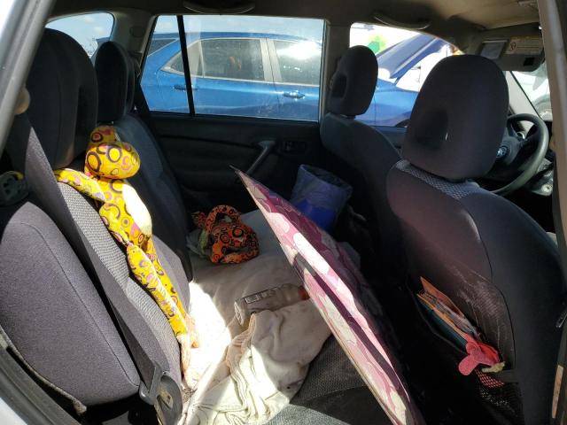 Photo 11 from auction – 2004 TOYOTA RAV4 with VIN JTEGD20VX40039903