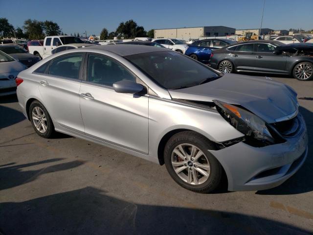Photo 4 from auction – 2013 HYUNDAI SONATA GLS with VIN 5NPEB4AC3DH634251