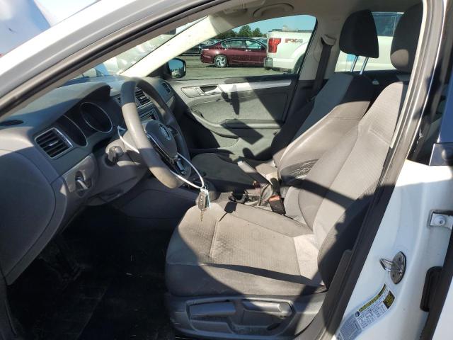 Photo 7 from auction – 2017 VOLKSWAGEN JETTA S with VIN 3VW2B7AJ4HM247398