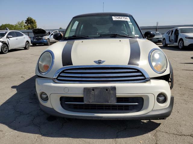 Photo 5 from auction – 2011 MINI COOPER with VIN WMWSU3C54BT099913