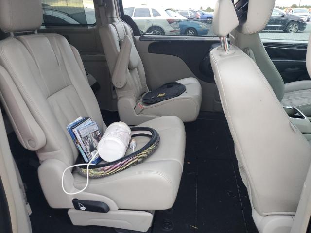 Photo 11 from auction – 2013 CHRYSLER TOWN & COU with VIN 2C4RC1CG5DR641539
