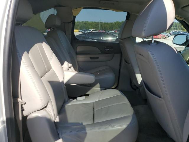 Photo 11 from auction – 2007 CHEVROLET SUBURBAN C with VIN 3GNFC16027G319010