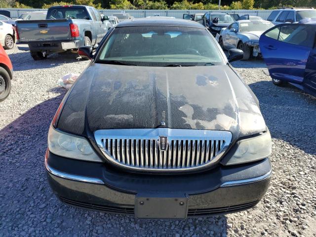 Photo 5 from auction – 2003 LINCOLN TOWN CAR E with VIN 1LNHM81WX3Y626424