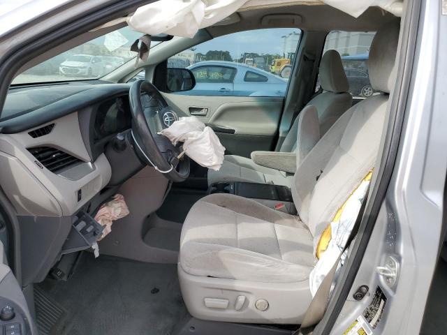 Photo 7 from auction – 2016 TOYOTA SIENNA LE with VIN 5TDKK3DC9GS733552