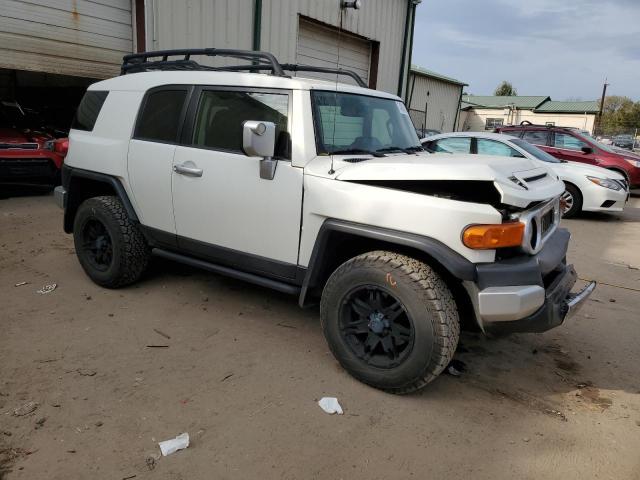 Photo 4 from auction – 2014 TOYOTA FJ CRUISER with VIN JTEBU4BF8EK190028