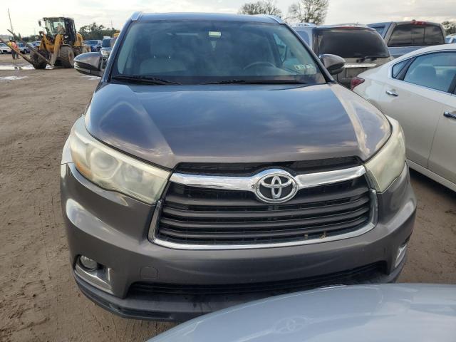 Photo 5 from auction – 2015 TOYOTA HIGHLANDER with VIN 5TDDKRFH9FS135223