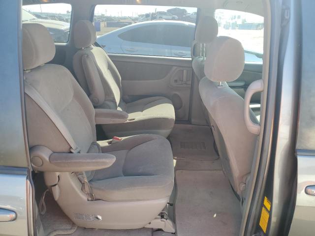 Photo 11 from auction – 2004 TOYOTA SIENNA CE with VIN 5TDZA23C54S127450