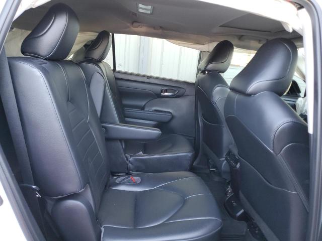Photo 11 from auction – 2021 TOYOTA HIGHLANDER with VIN 5TDHZRBH2MS135256