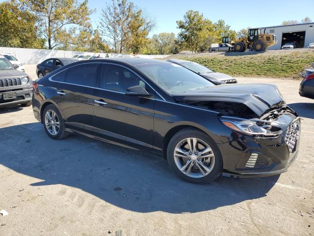Photo 4 from auction – 2019 HYUNDAI SONATA LIM with VIN 5NPE34AF5KH763029