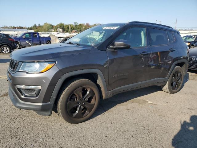 JEEP COMPASS LA 2019 with VIN 3C4NJDBB9KT768185 - Photo from auction