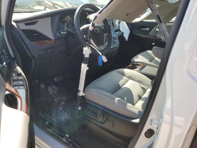 Photo 8 from auction – 2017 TOYOTA SIENNA XLE with VIN 5TDDZ3DC3HS155423