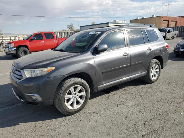 TOYOTA HIGHLANDER 2011 with VIN 5TDZK3EH2BS047998 - Photo from auction