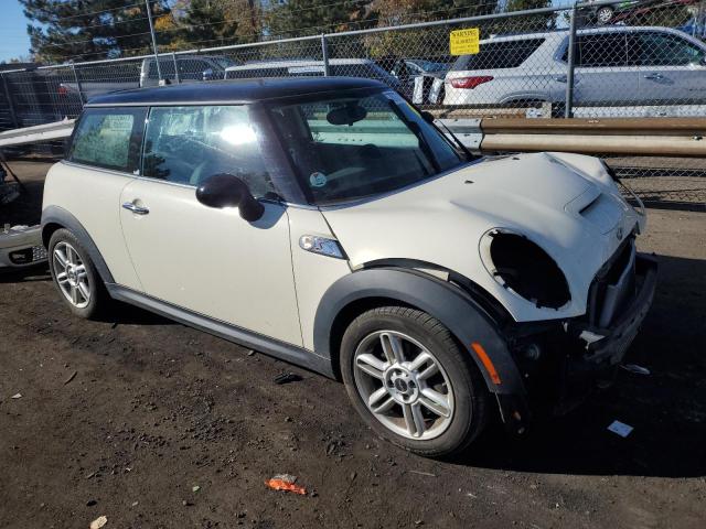 Photo 4 from auction – 2011 MINI COOPER S with VIN WMWSV3C58BTY12180