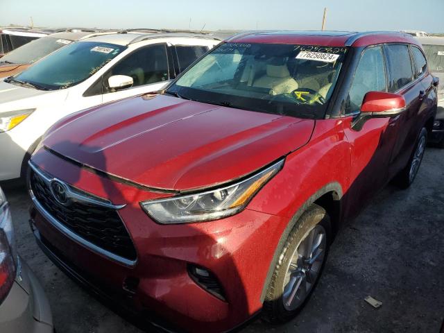 TOYOTA HIGHLANDER 2022 with VIN 5TDYZRAH7NS111179 - Photo from auction