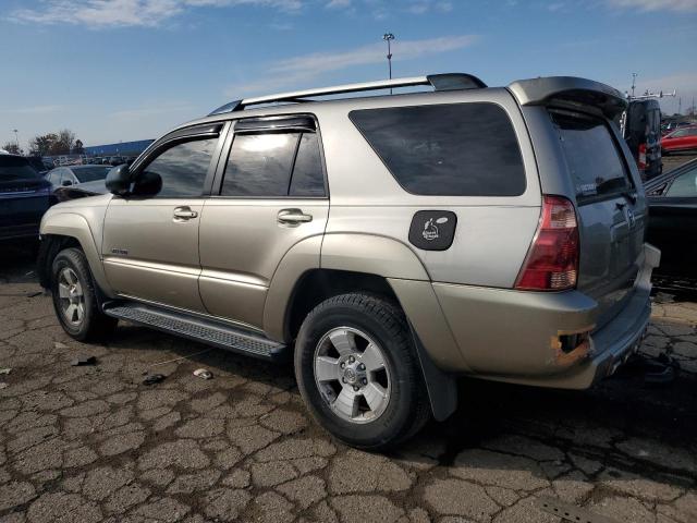 Photo 2 from auction – 2004 TOYOTA 4RUNNER SR with VIN JTEBT14R240040371