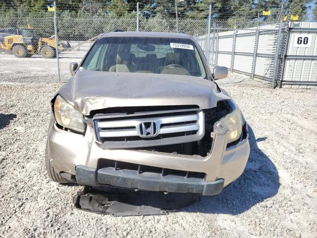 Photo 5 from auction – 2006 HONDA PILOT EX with VIN 5FNYF18766B021647