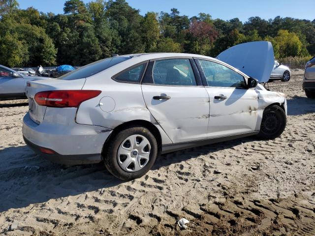 Photo 3 from auction – 2016 FORD FOCUS S with VIN 1FADP3E2XGL393920