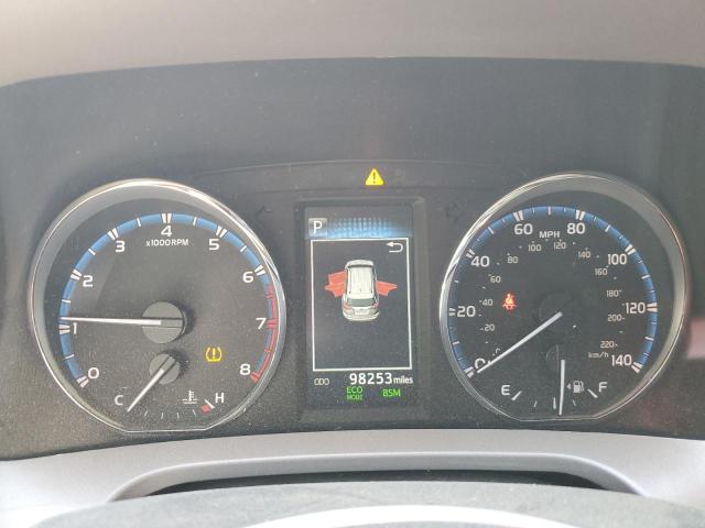 Photo 9 from auction – 2017 TOYOTA RAV4 LIMIT with VIN 2T3DFREV8HW637735