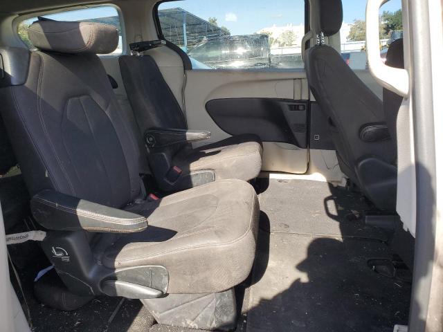 Photo 11 from auction – 2017 CHRYSLER PACIFICA L with VIN 2C4RC1CGXHR771886