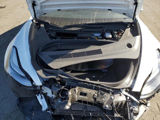 Photo 11 from auction – 2018 TESLA MODEL 3 with VIN 5YJ3E1EB6JF185897