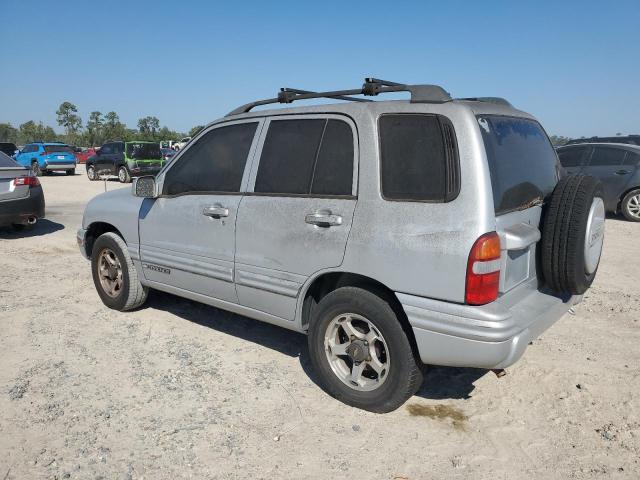 Photo 2 from auction – 2000 CHEVROLET TRACKER with VIN 2CNBE13C7Y6916047