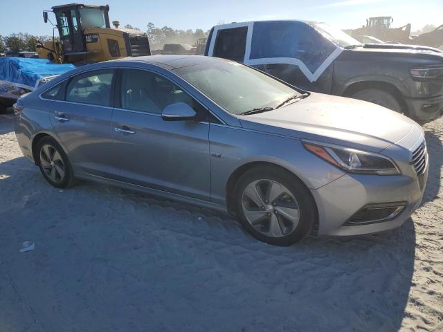 Photo 4 from auction – 2016 HYUNDAI SONATA HYB with VIN KMHE34L15GA009303