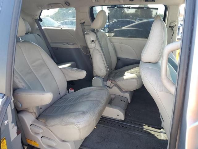 Photo 11 from auction – 2014 TOYOTA SIENNA XLE with VIN 5TDYK3DC4ES516952