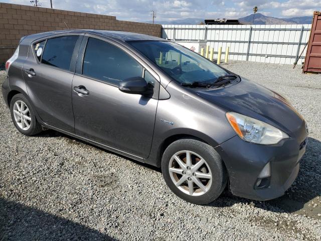 Photo 4 from auction – 2014 TOYOTA PRIUS C with VIN JTDKDTB34E1071855