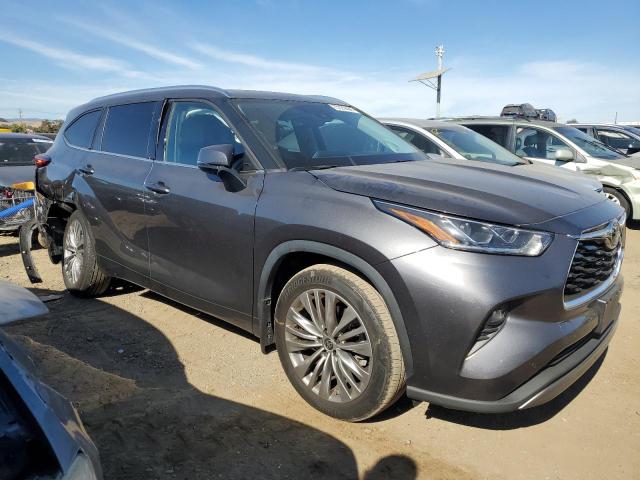 Photo 4 from auction – 2022 TOYOTA HIGHLANDER with VIN 5TDFZRBH3NS226951