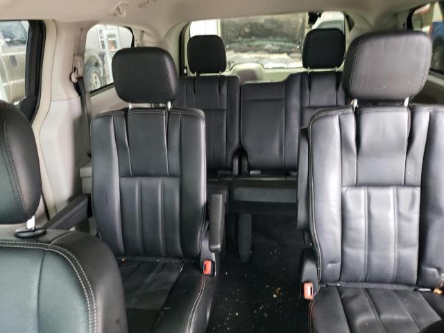 Photo 10 from auction – 2016 CHRYSLER TOWN & COU with VIN 2C4RC1BG6GR281090