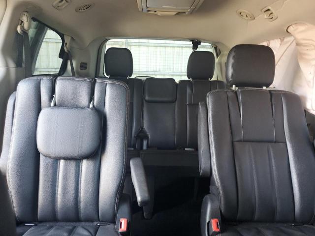 Photo 10 from auction – 2015 CHRYSLER TOWN & COU with VIN 2C4RC1BGXFR574201