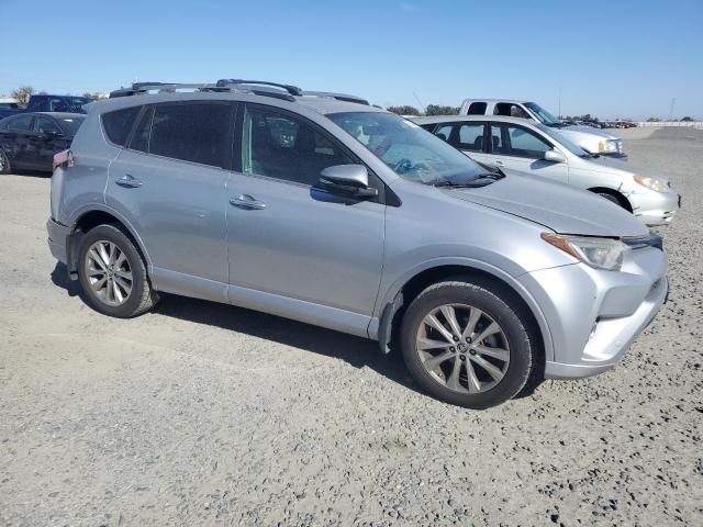 Photo 4 from auction – 2017 TOYOTA RAV4 LIMIT with VIN 2T3DFREV0HW585520
