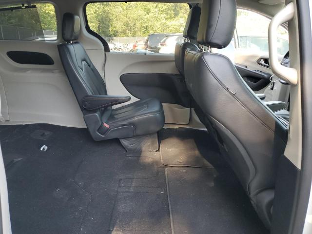 Photo 11 from auction – 2019 CHRYSLER PACIFICA T with VIN 2C4RC1BG1KR554087