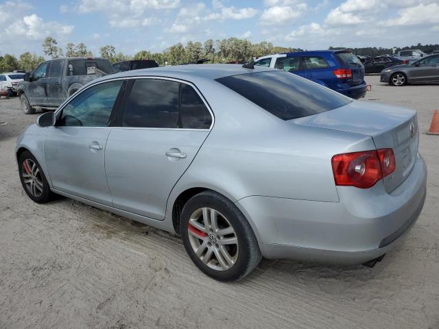 Photo 2 from auction – 2007 VOLKSWAGEN JETTA 2.5 with VIN 3VWDF71K17M027849